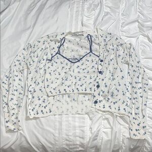 Zara White and Blue Floral Sweater Set